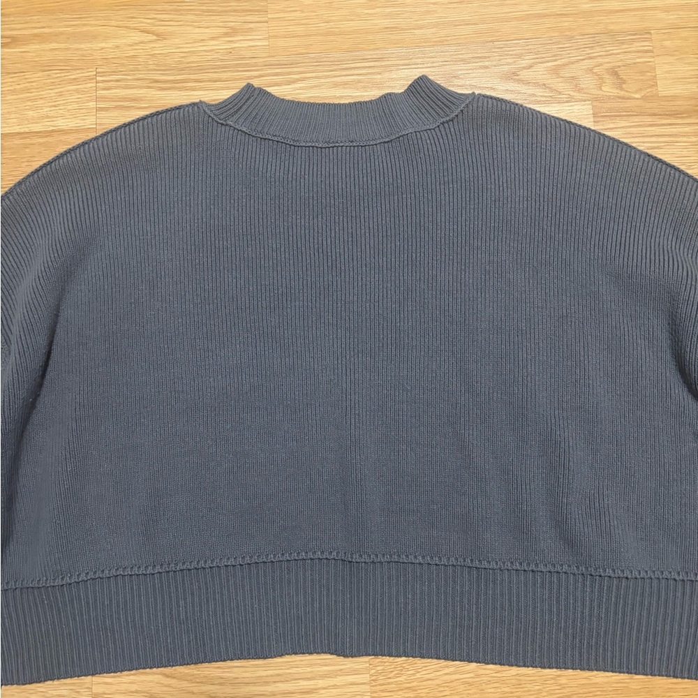 “Free People” Easy Street Crop Pullover Size Medium - Picture 7 of 9